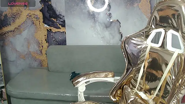 Snapshot of Cristal_v_1 chatting on March 18, 2025, 3:12 am Cristal v 1 online show from March 18, 2025, 3:12 am