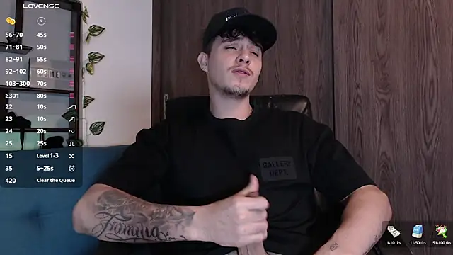 Snapshot of colby_scott chatting on October 12, 2025, 12:12 am colby scott online show from October 12, 2025, 12:12 am