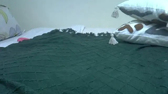 Snapshot of jeyberrie chatting on March 11, 2026, 12:15 am jeyberrie online show from March 11, 2026, 12:15 am