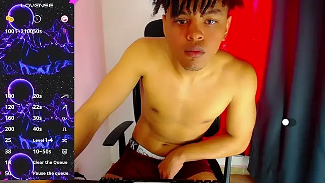 Snapshot of Ares_ttoter chatting on January 6, 2025, 8:39 pm Ares ttoter online show from January 6, 2025, 8:39 pm