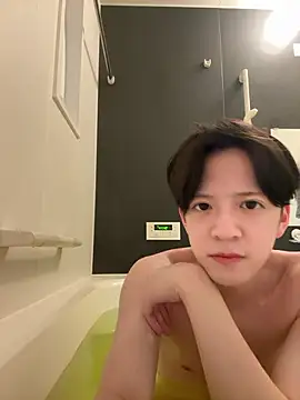 yuuuuma578 online show from November 22, 2025, 2:05 pm