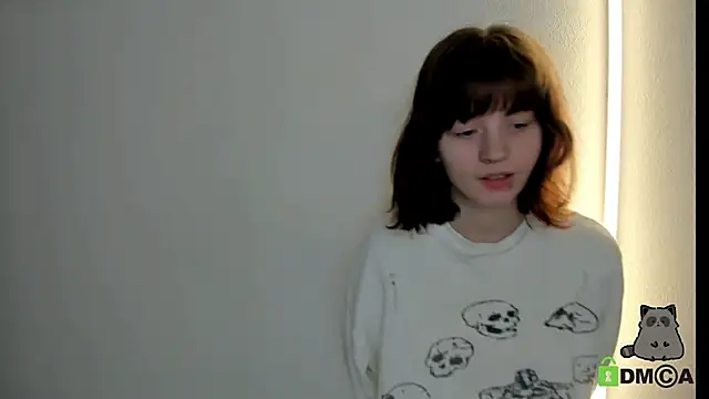 Snapshot of Alina_Mills chatting on October 20, 2025, 9:32 am Alina Mills online show from October 20, 2025, 9:32 am