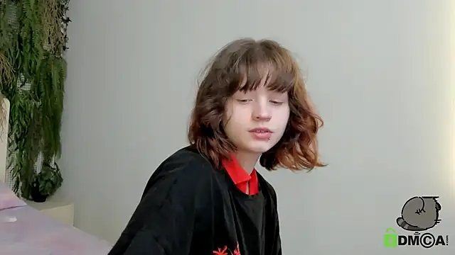 Snapshot of Alina_Mills chatting on October 16, 2025, 7:49 am Alina Mills online show from October 16, 2025, 7:49 am