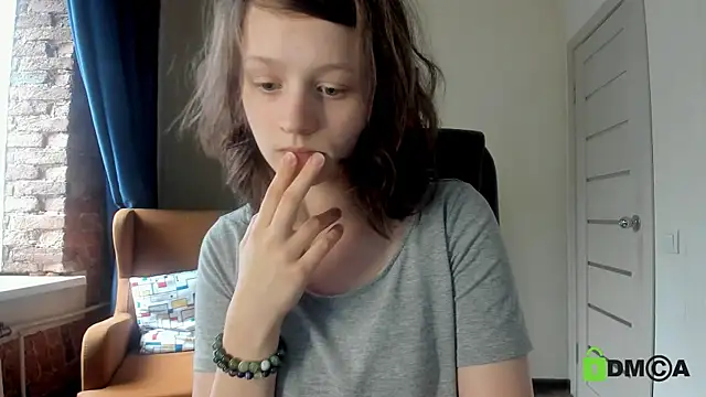 Snapshot of Alina_Mills chatting on July 23, 2026, 12:35 pm Alina Mills online show from July 23, 2026, 12:35 pm