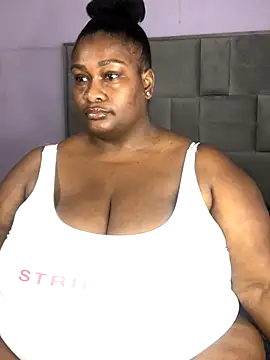 Snapshot of bustytitsxxx chatting on October 20, 2025, 4:03 am bustytitsxxx online show from October 20, 2025, 4:03 am