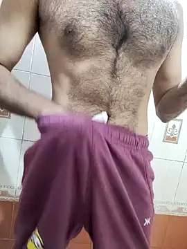 hairy gun online show from December 3, 2024, 2:11 pm