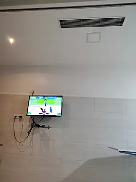 hairy gun online show from March 2, 2025, 11:19 am