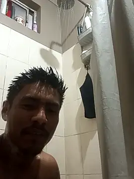 Snapshot of Aqua2312 chatting on March 29, 2026, 3:30 am Aqua2312 online show from March 29, 2026, 3:30 am