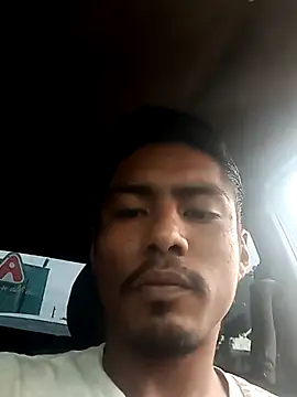 Snapshot of Aqua2312 chatting on April 20, 2026, 1:56 pm Aqua2312 online show from April 20, 2026, 1:56 pm