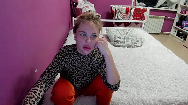 Lika8234 online show from February 16, 2026, 2:32 am