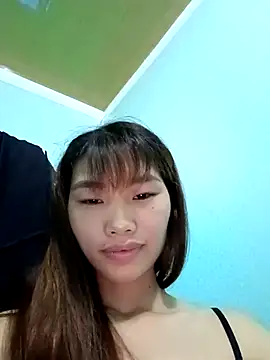 Lonalysexy online show from August 3, 2026, 9:04 am