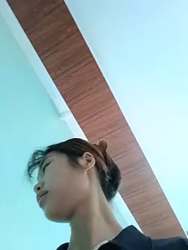 Lonalysexy online show from August 5, 2026, 1:43 am