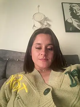 Snapshot of Alice_milf_ chatting on June 25, 2026, 7:19 pm Alice milf online show from June 25, 2026, 7:19 pm
