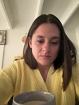 Snapshot of Alice_milf_ chatting on April 13, 2026, 3:38 pm Alice milf online show from April 13, 2026, 3:38 pm