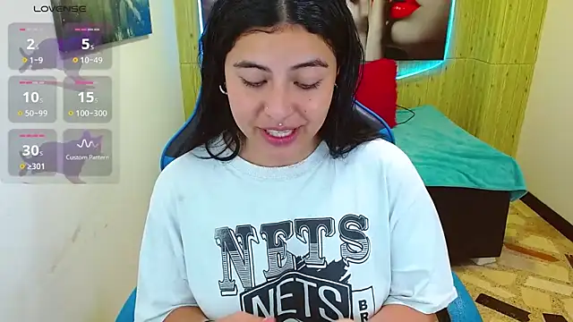  luna torres online show from December 22, 2025, 2:28 pm