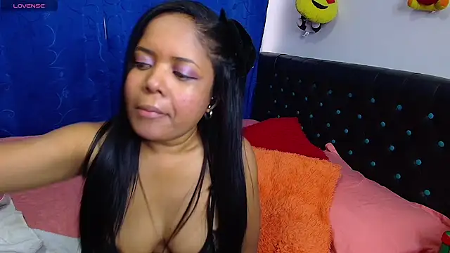 Melikasweetz online show from April 21, 2026, 5:30 pm