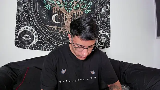 JayMarcos  online show from October 12, 2025, 1:40 am