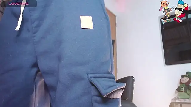 Snapshot of ren_stipee chatting on October 15, 2025, 10:29 pm ren stipee online show from October 15, 2025, 10:29 pm