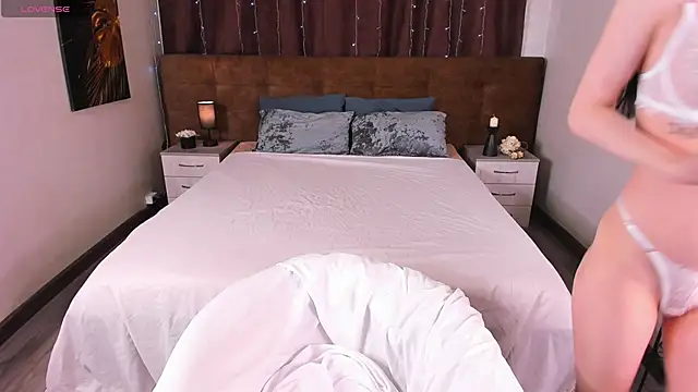 toooyour online show from October 7, 2025, 10:11 pm