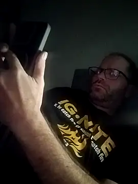 Snapshot of crazycam619 chatting on November 19, 2025, 7:30 am crazycam619 online show from November 19, 2025, 7:30 am