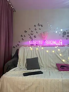 SweetCupcaks online show from July 13, 2026, 12:04 pm