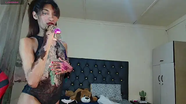 Silkylicious online show from October 21, 2025, 4:17 pm