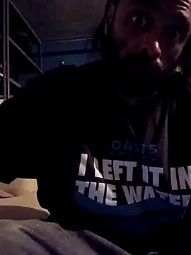 C8L3U online show from March 26, 2026, 4:33 am