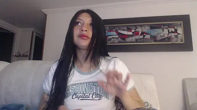 Nicolette ks  online show from September 24, 2025, 5:14 am