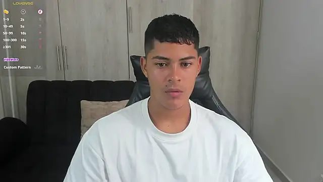 Snapshot of Iamdylan777 chatting on October 14, 2025, 4:29 pm Iamdylan777 online show from October 14, 2025, 4:29 pm