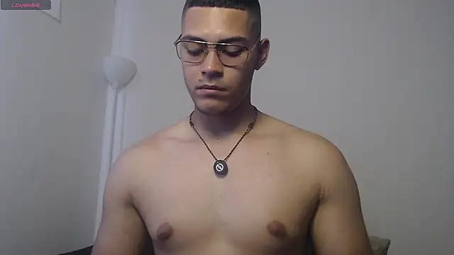 Snapshot of Iamdylan777 chatting on June 27, 2026, 3:51 pm Iamdylan777 online show from June 27, 2026, 3:51 pm