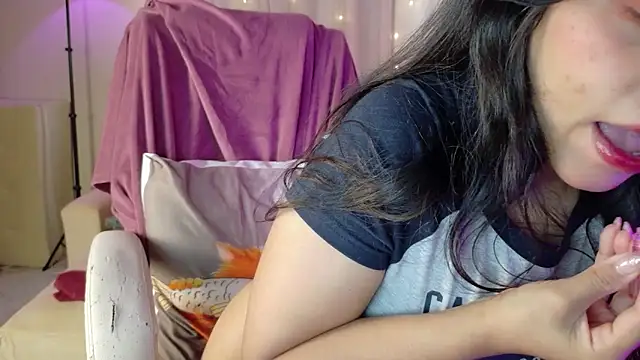 AllisonCatUwU online show from May 30, 2026, 3:28 pm