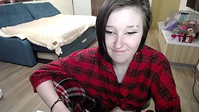 Kira Bakker online show from October 1, 2025, 2:54 pm