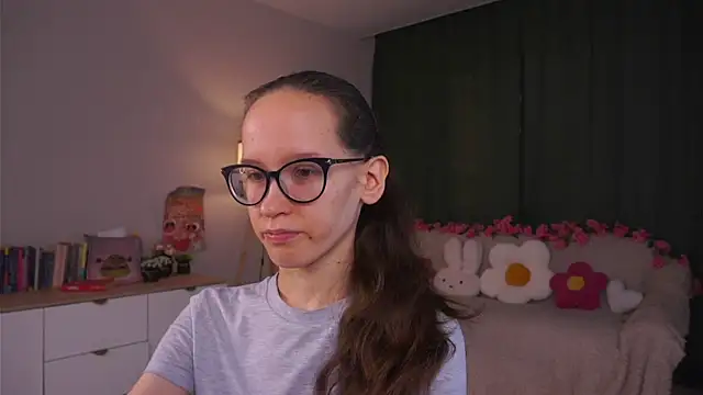 Snapshot of BettyBrowni chatting on August 5, 2026, 4:12 pm BettyBrowni online show from August 5, 2026, 4:12 pm