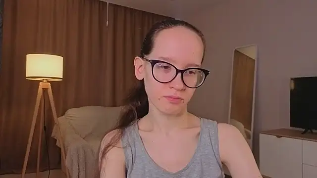 BettyBrowni online show from June 21, 2026, 4:02 pm