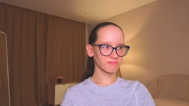 Snapshot of BettyBrowni chatting on December 13, 2025, 8:04 pm BettyBrowni online show from December 13, 2025, 8:04 pm