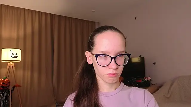 Snapshot of BettyBrowni chatting on November 12, 2025, 4:11 pm BettyBrowni online show from November 12, 2025, 4:11 pm