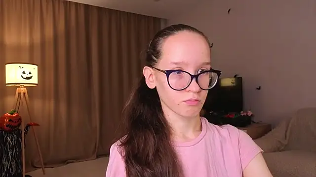 Snapshot of BettyBrowni chatting on November 9, 2025, 4:11 pm BettyBrowni online show from November 9, 2025, 4:11 pm