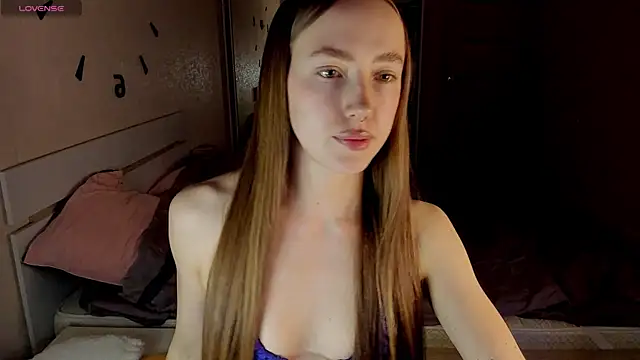 mollyhottestt online show from February 10, 2025, 1:01 pm