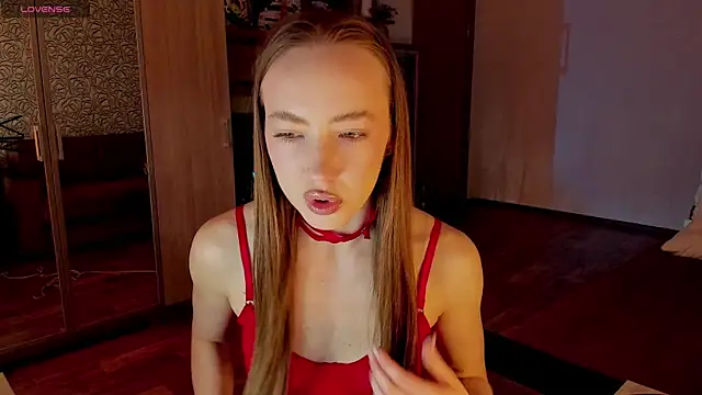 mollyhottestt online show from March 17, 2025, 5:23 am