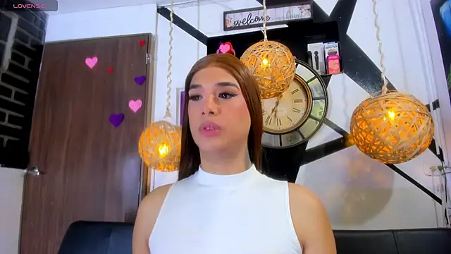 Snapshot of victoria_aleia_ chatting on June 7, 2026, 12:05 am victoria aleia online show from June 7, 2026, 12:05 am