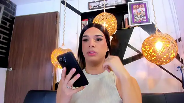 Snapshot of victoria_aleia_ chatting on October 29, 2025, 9:36 pm victoria aleia online show from October 29, 2025, 9:36 pm