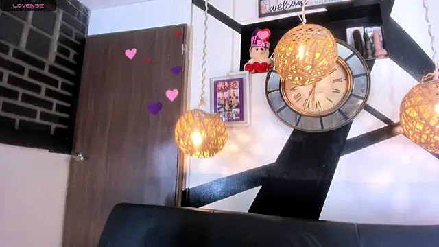 Snapshot of victoria_aleia_ chatting on March 13, 2026, 12:15 am victoria aleia online show from March 13, 2026, 12:15 am