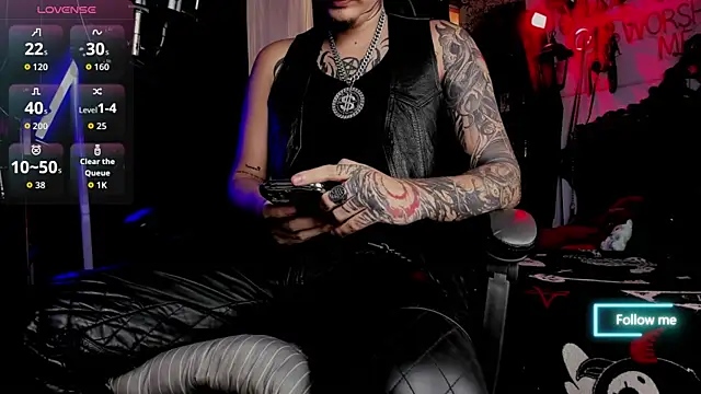 Snapshot of allanhurtss chatting on October 21, 2025, 5:56 pm allanhurtss online show from October 21, 2025, 5:56 pm