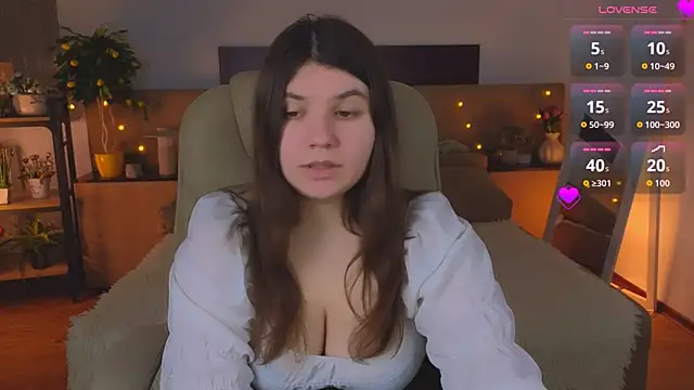 Viola  Shy online show from April 26, 2026, 8:06 pm
