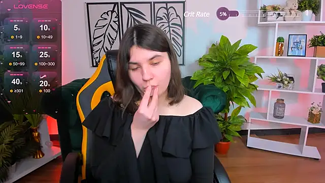 Viola  Shy online show from February 28, 2025, 12:21 am