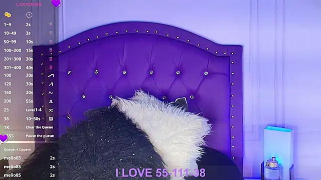 Snapshot of sarah_banks1 chatting on June 17, 2026, 11:09 am sarah banks1 online show from June 17, 2026, 11:09 am
