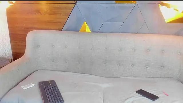 Snapshot of sarah_banks1 chatting on February 8, 2025, 7:05 pm sarah banks1 online show from February 8, 2025, 7:05 pm