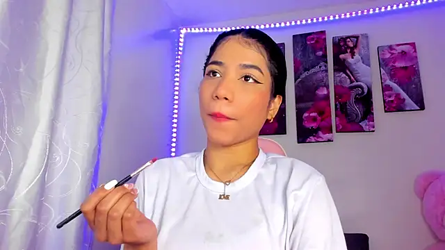 Alissarhys26 online show from December 29, 2024, 3:44 am