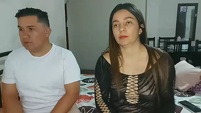 ferchoDC78 online show from April 28, 2026, 2:27 am