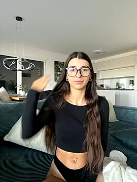 Wildberry  online show from November 18, 2025, 8:17 am